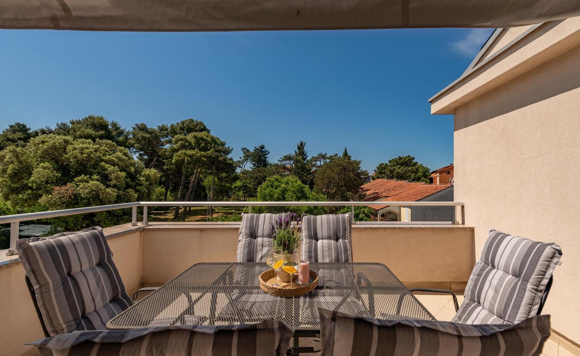 Apartments L&D بيوغْغاد نا موغو المظهر الخارجي الصورة
